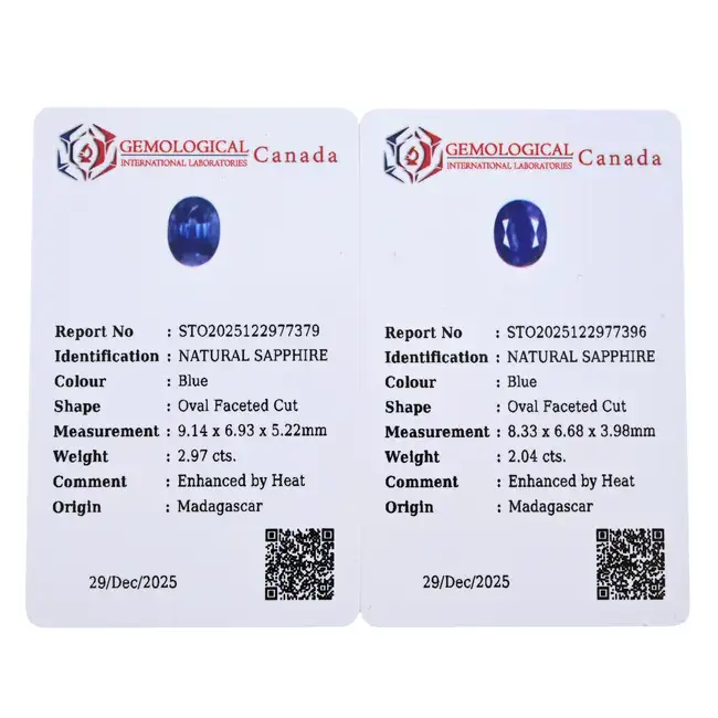 Two oval-shape sapphires, 5.01ct