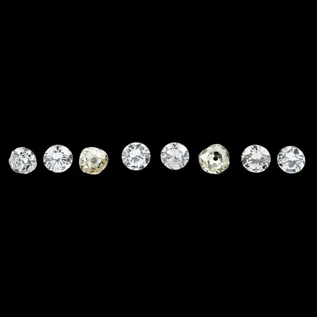 Eight vari-shape diamonds, 1.71ct