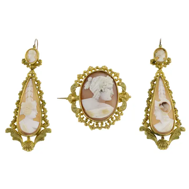 Victorian shell cameo brooch & earrings set