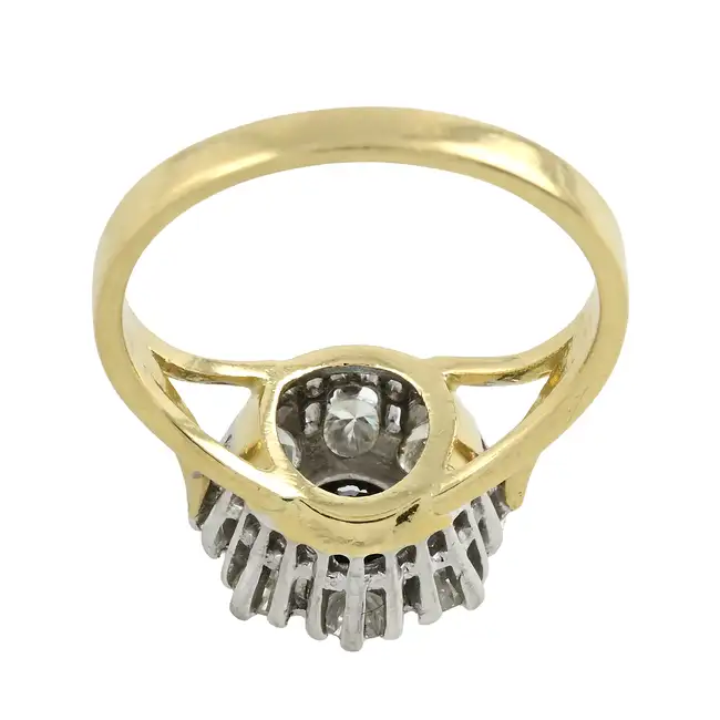 18ct gold sapphire & diamond cluster ring