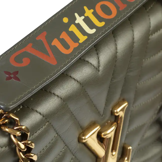 Louis Vuitton - New Wave Chain PM