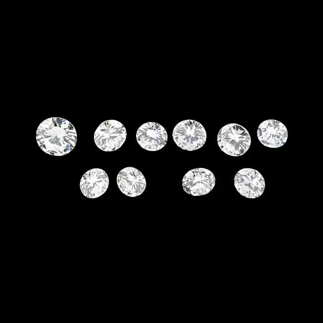 Ten brilliant-cut diamonds, 2.15ct