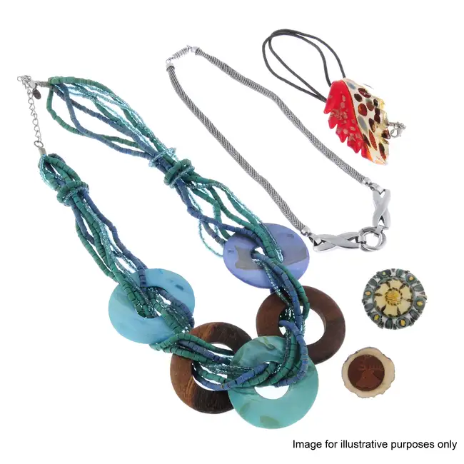 Assorted costume and fashion jewellery, many AF