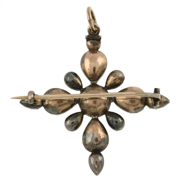 Georgian foil-back garnet brooch