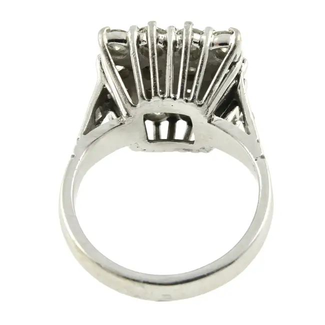 18ct gold diamond cluster ring