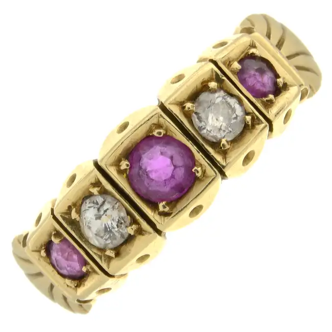 Early 20th century 18ct gold ruby & diamond ring