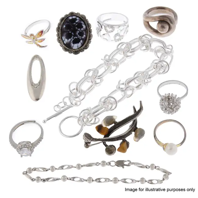 Assorted costume and fashion jewellery, many AF