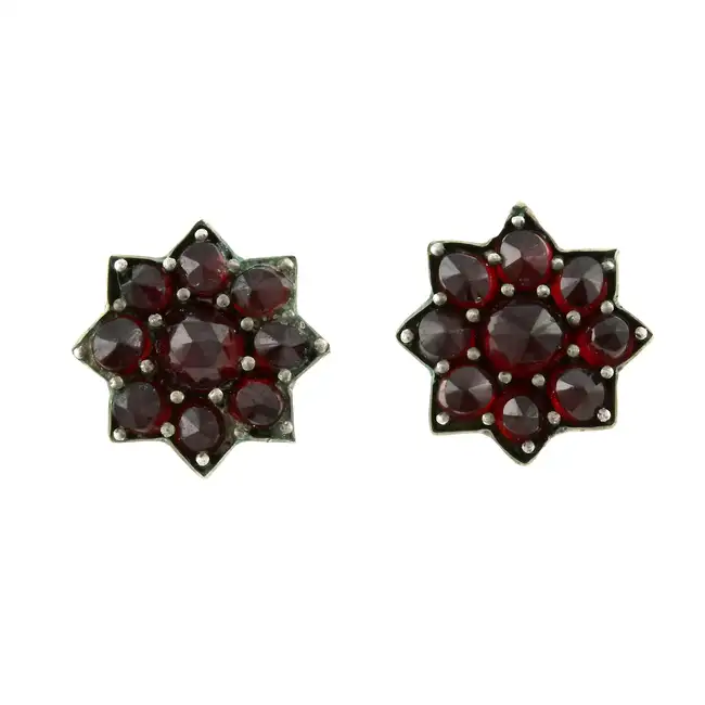Late 19th century garnet stud earrings