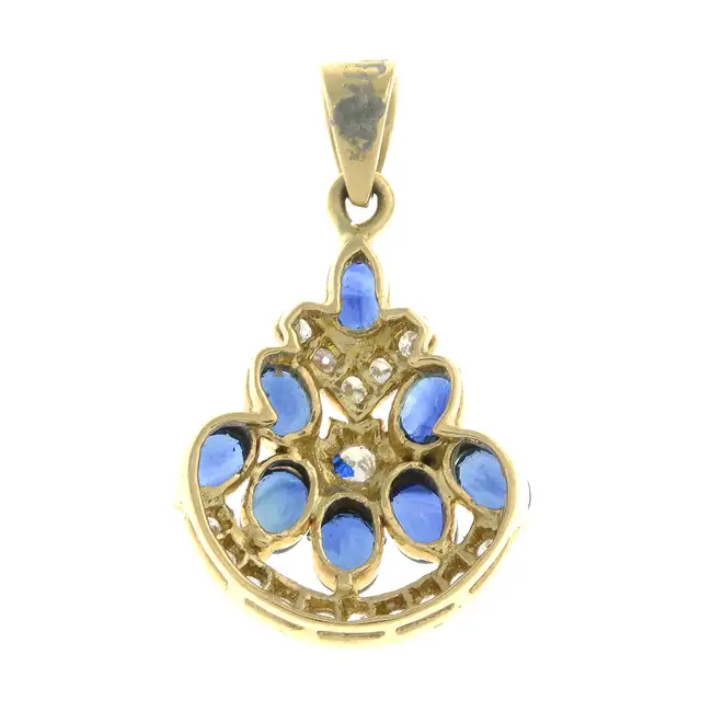Sapphire & diamond pendant