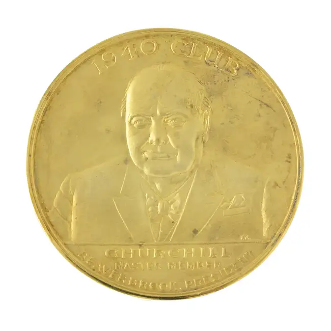 Sir Winston Churchill, 1940 Club, 9ct gold medal