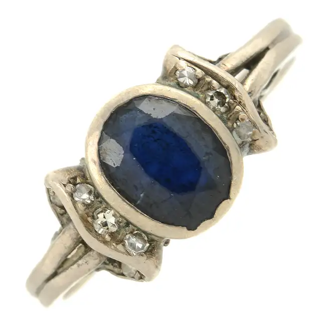 Sapphire & diamond dress ring