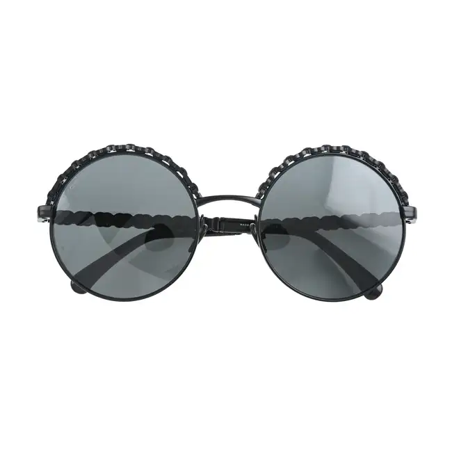 Chanel - sunglasses