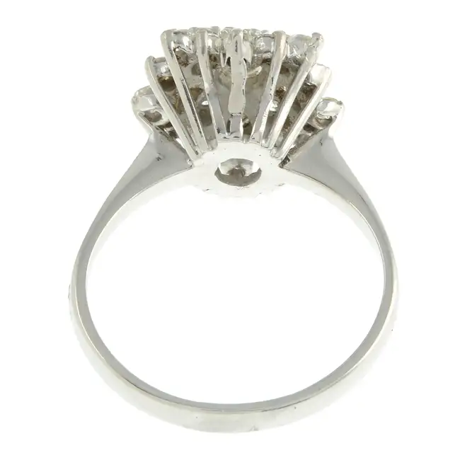 Diamond cluster ring