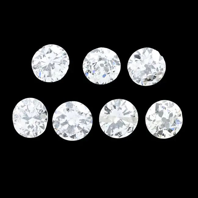 Seven circular-shape diamonds, 1.99ct