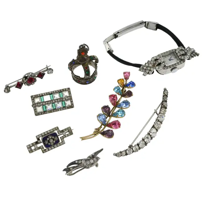 Assorted early 20th & later paste jewellery