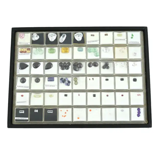 Collection of gemstones, 491.80g