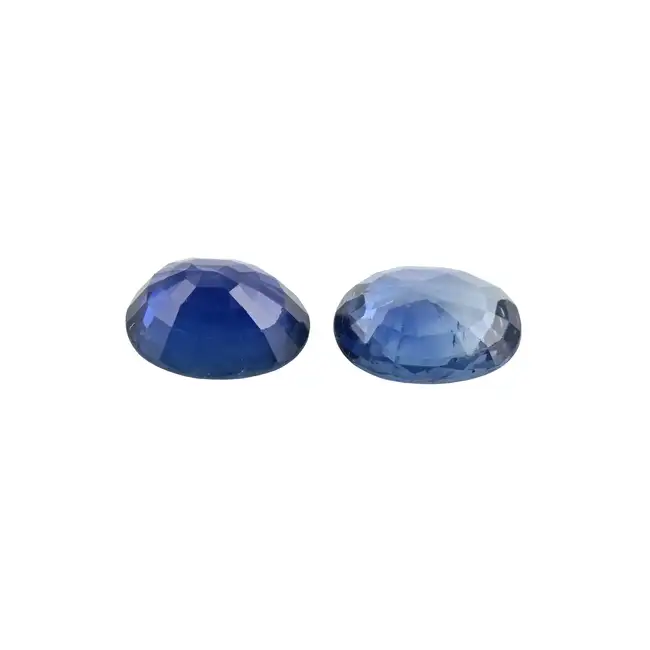 Two oval-shape sapphires, 2.22ct