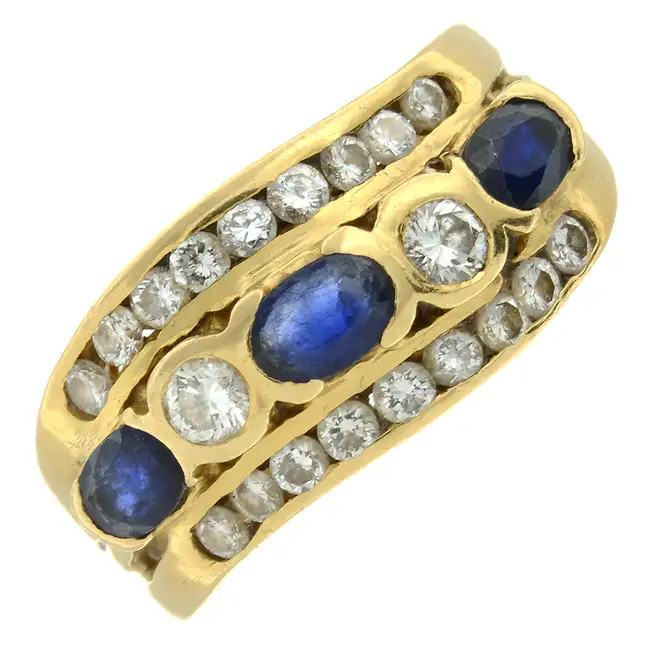 Sapphire & diamond dress ring