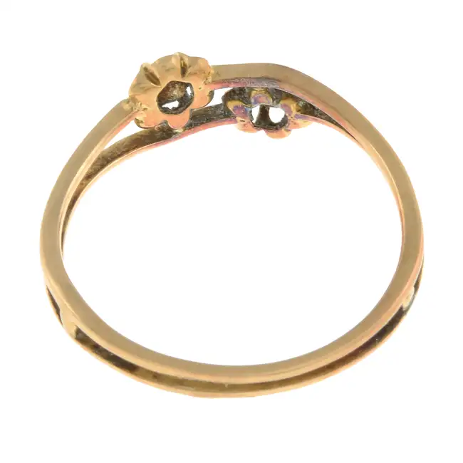 Early 20th century diamond floral crossover ring