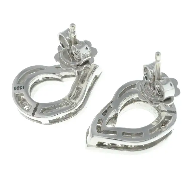 18ct gold diamond stud earrings