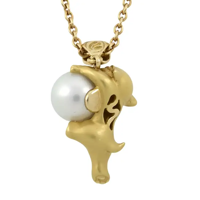 Cultured pearl 'Tender' pendant, by Magerit
