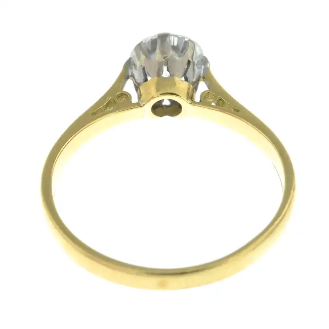 18ct gold diamond single-stone ring