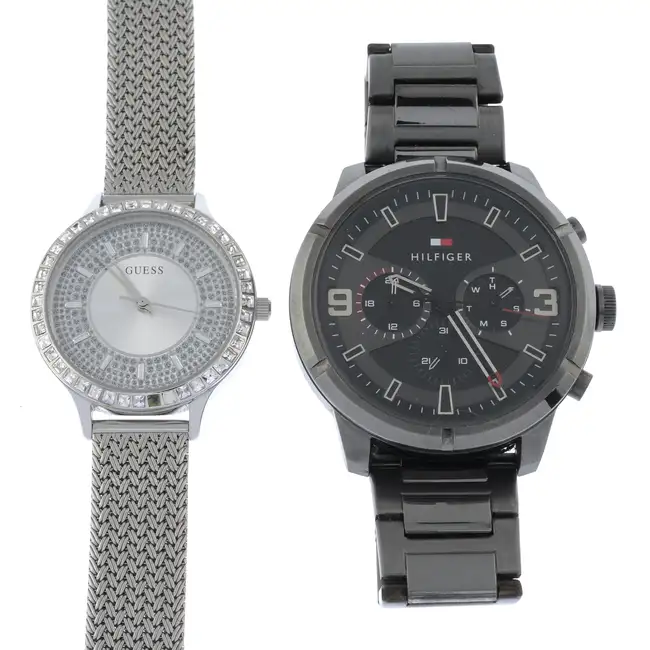 Bag of watches. Approximately 100.