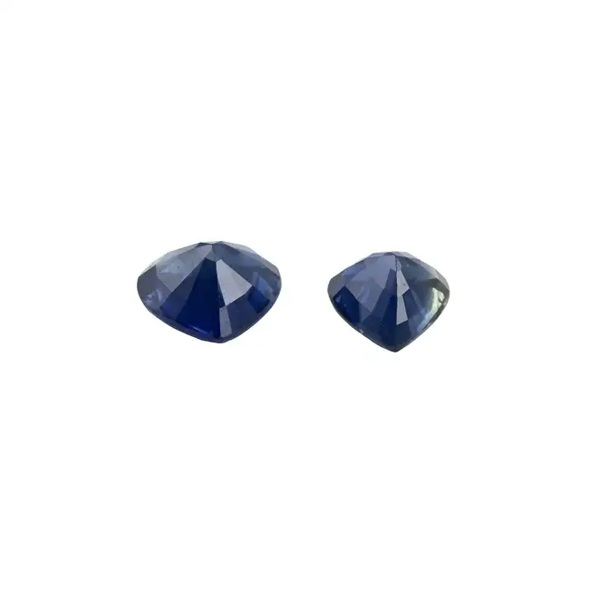 Two heart-shape sapphires, 2.29ct