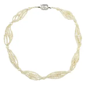 Pearl necklace with rose-cut diamond clasp