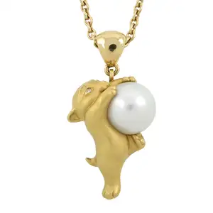 Cultured pearl 'Tender' pendant, by Magerit