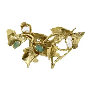 1960s 18ct gold cultured pearl and emerald brooch