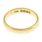 (77998) Mid 20th 18ct gold band ring