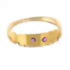 Late Victorian 15ct gold ruby & split pearl ring