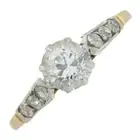 Diamond ring, with diamond line shoulders