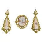 Victorian shell cameo brooch & earrings set