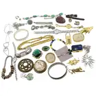 Selection of jewellery & novelty items