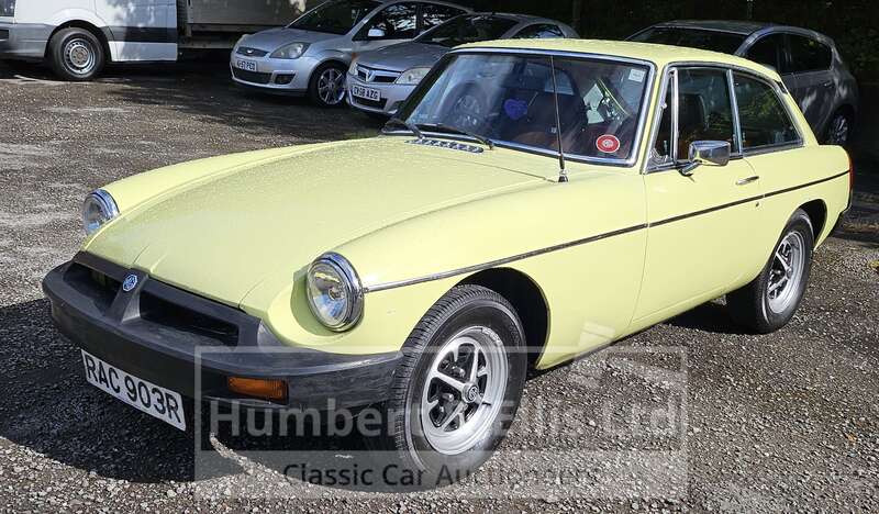 1976 MG B GT