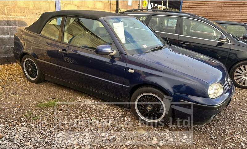 2001 VOLKSWAGEN GOLF CABRIOLE...