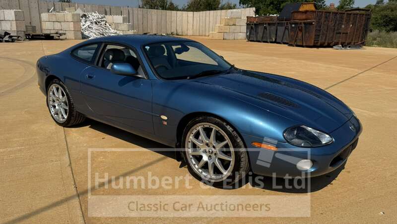 2003 JAGUAR XKR COUPÉ AUT...