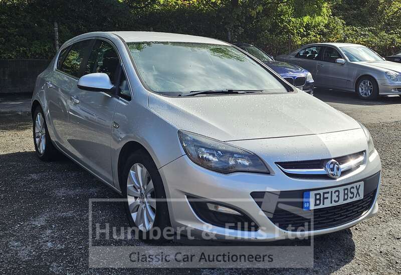 2013 VAUXHALL ASTRA TECH LINE...