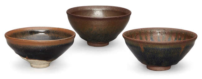 
	
		Three Chinese stoneware Jian hare&#39;s fur tea bowls, late Qing dynasty, 13cm - 12cm...
