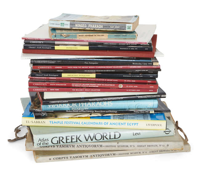 
	
		A group of 25 Antiquities and Islamic art catalogues and books from Christie's and...