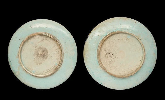 Two Kutahya pottery dishes, Turkey, 20th century, 
Each shallow, on short straight foot, the...