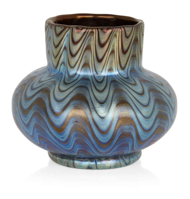 Loetz
Small Rubin Phaenomen PG 6893 blue on red vase, circa 1900Iridescent glassUnderside...