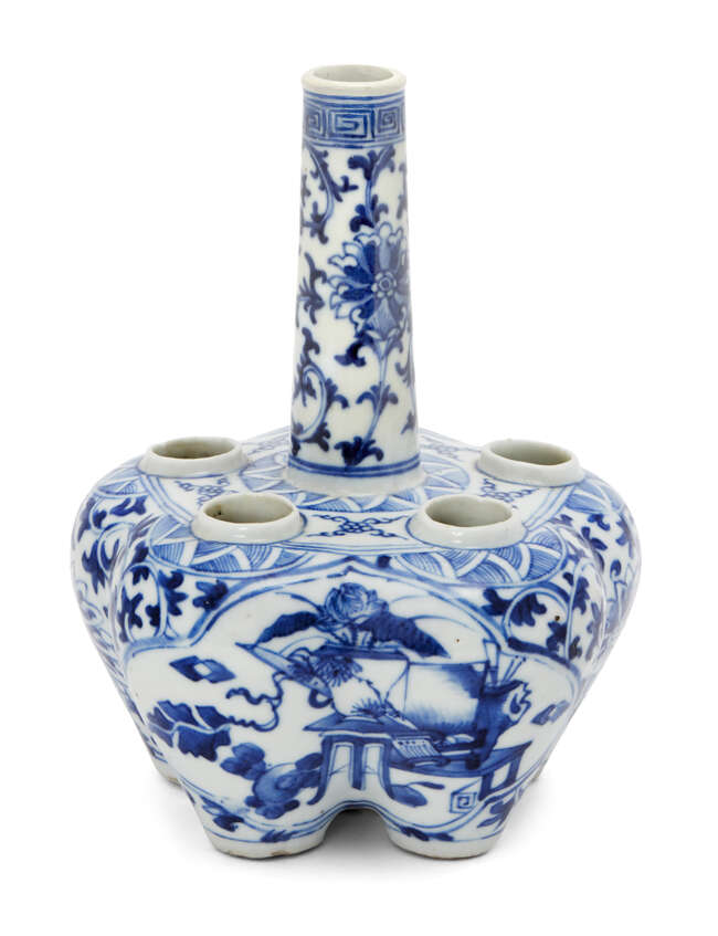 
	
		A Chinese porcelain six-section tulip vase, late 19th century, painted in underglaze blue...