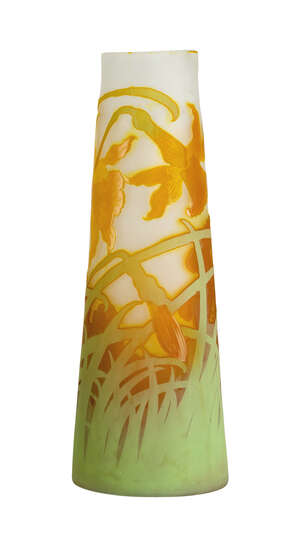 
	
		Gallé, a double-overlay cameo glass 'Daffodil' vase 
		c.1904-1906, signed in cameo...