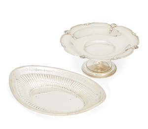 A scalloped silver tazza with shell points, Birmingham, c.1922, Mappin & Webb, together with a pierced silver oval bread basket, of half-lobed design, Sheffiel