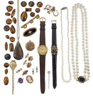 
	
		A quantity of jewellery and oddments, including: a Victorian gold agate brooch; a...