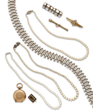 
	
		Group of jewellery, comprising: an early 20th century silver mounted moonstone brooch; a...