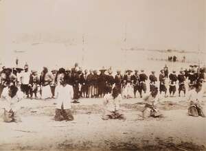 
	
		WILIAM SAUNDERS, four albumen prints, execution scenes, 20cm x 25.5cm

	

